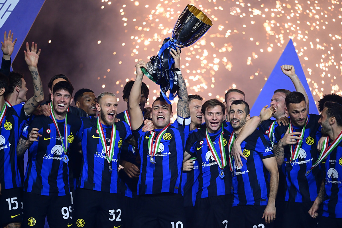 包含米兰德比：国米迎来胜利，表现抢眼的词条