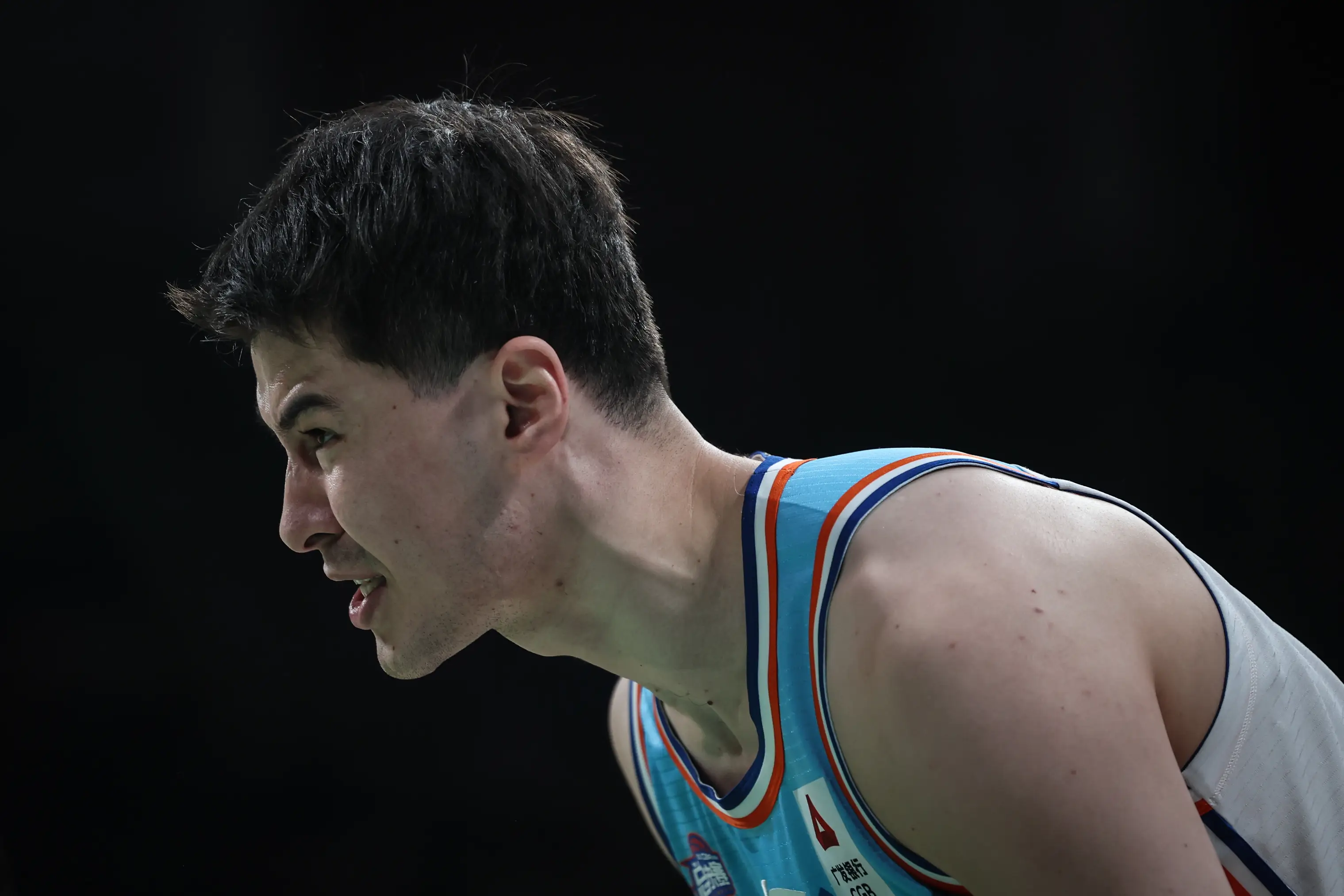 江苏队惊险战胜新疆队，上演逆转