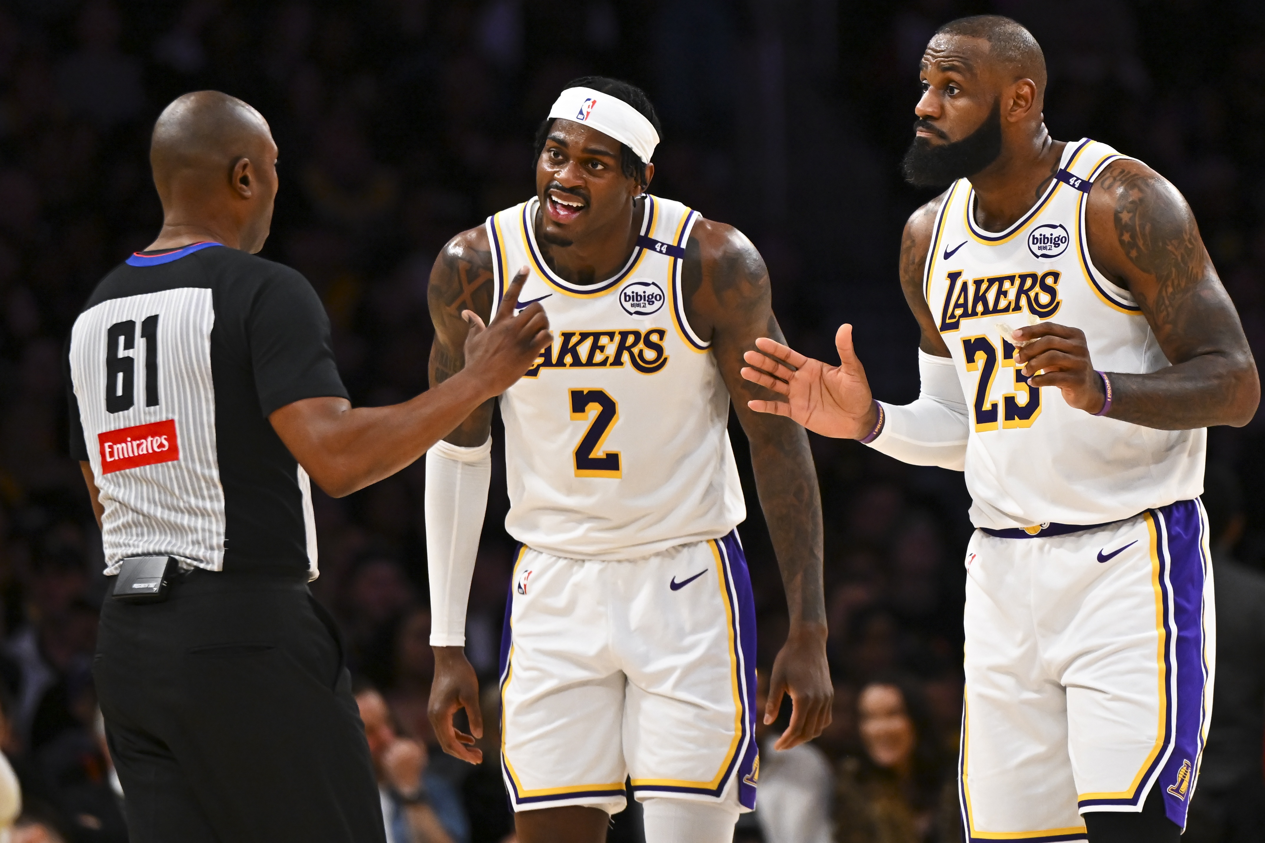 爱游戏体育网站-失利！湖人客场负于掘金，遭遇两连败的简单介绍