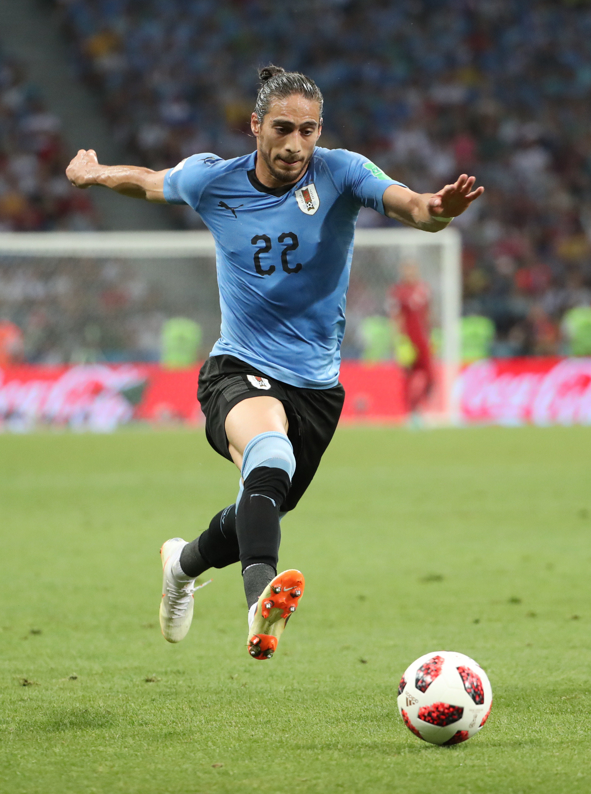 爱游戏登录-乌拉圭球员表现抢眼，助球队连续获胜的简单介绍