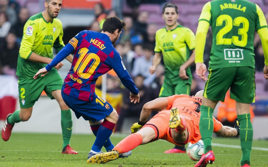 当地球队新赛季引援引爆市场的简单介绍