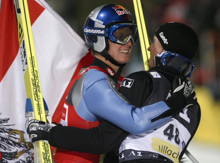 爱游戏体育链接-奥地利选手夺得篮球比赛铜牌