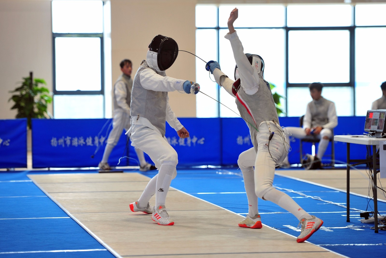 爱游戏官网网页版入口-黎巴嫩击剑选手获得金牌，奋力拼搏的简单介绍